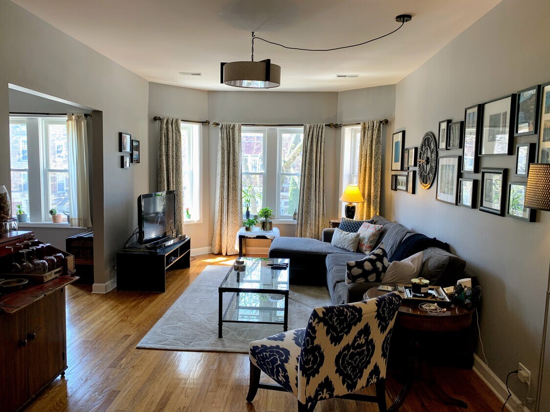 Primary Photo - 4845 N Wolcott Ave