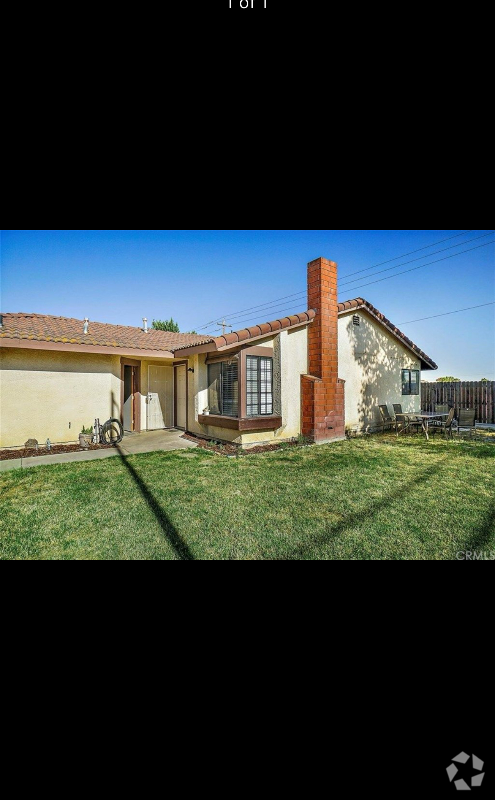Building Photo - 200 Oak Meadow Ln