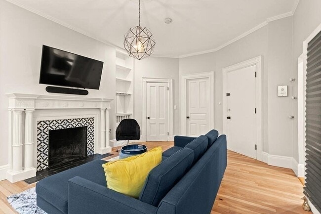 Photo - 473 Beacon Street Unit 5 Apartment