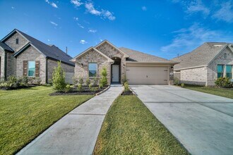 Building Photo - 2334 Honeyberry Shrub Dr