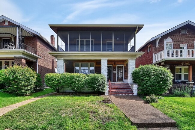 Foto del edificio - Perched on the Porch at Tholozan