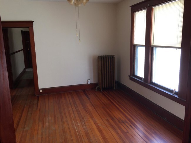Building Photo - 9 Barrows St