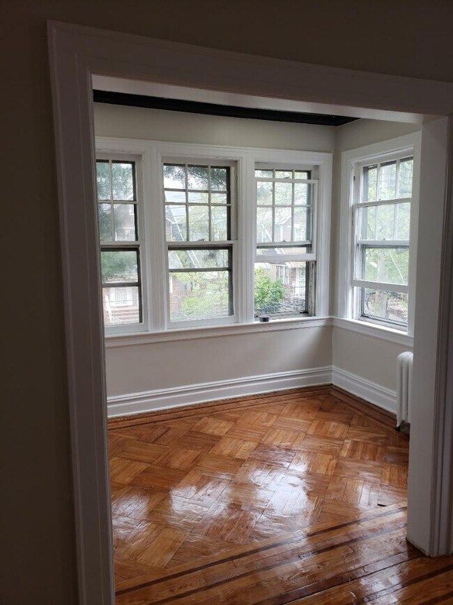 Building Photo - 1512 Brooklyn Ave