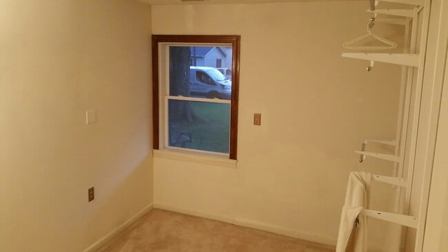 Building Photo - 3013 Strathmeade St