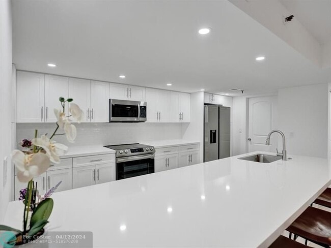Building Photo - 955 Egret Cir