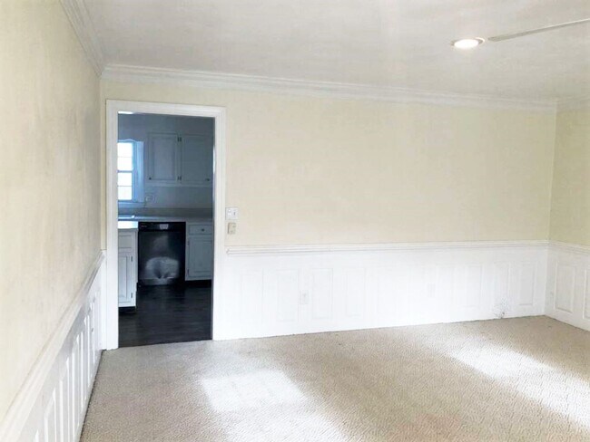 Building Photo - THIS HOUSE IN FOXGATE QUARTER HAS IT ALL!
