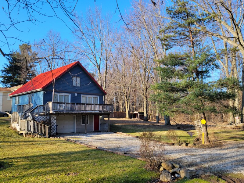 Primary Photo - 989 Howard Dr