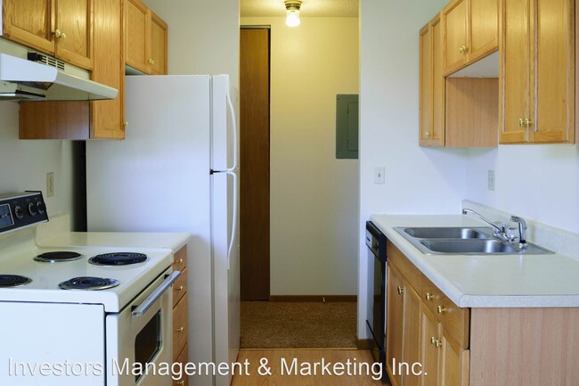 Building Photo - 2 br, 1.5 bath Apartment - Dakota Ridge 31...