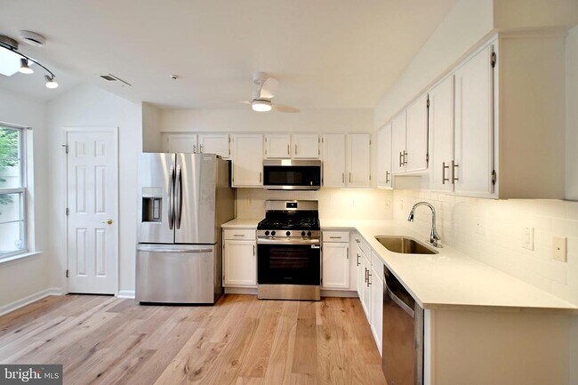 Foto del edificio - 302 Weston Ln