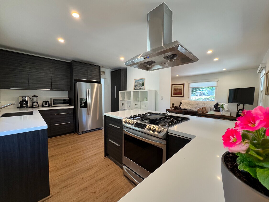 Foto principal - 1622 Foothill Blvd