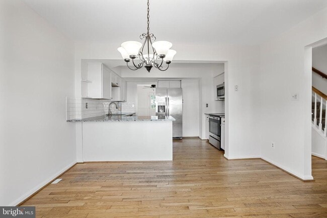 Building Photo - 208 Fairfield Dr