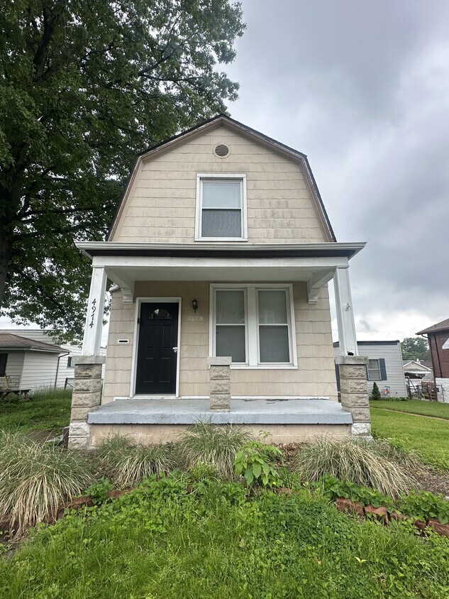 Primary Photo - 4974 Quincy St