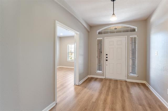 Foto del edificio - 8483 Davis Dr