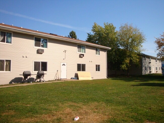 Foto del edificio - 619 Kellogg Ave