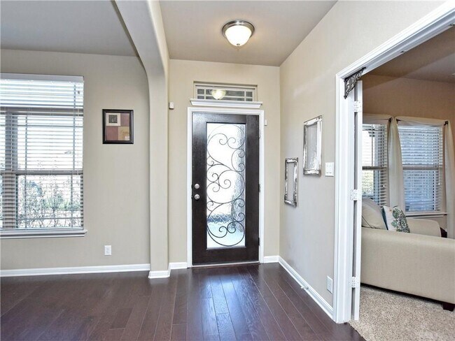 Building Photo - 141 Florenz Ln