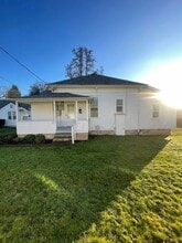 Building Photo - 530 Grove St