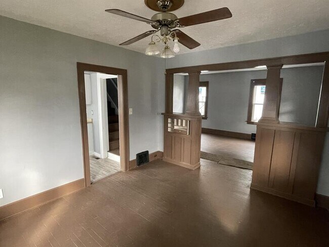 Foto del edificio - 3874 W 157th St