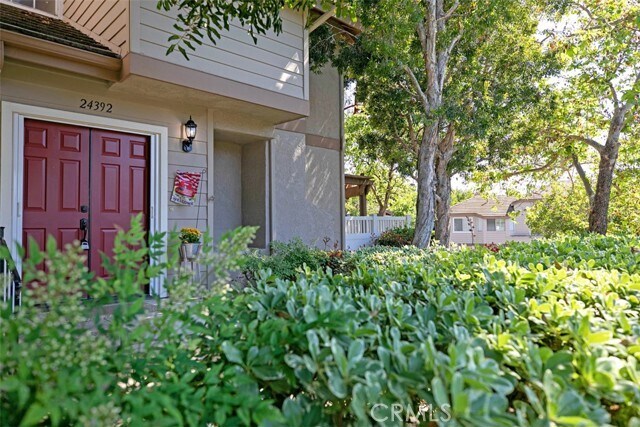 Foto del edificio - 24392 Kingston Ct