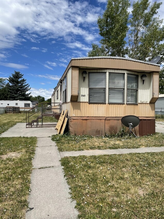 Primary Photo - 760 Eve Dr