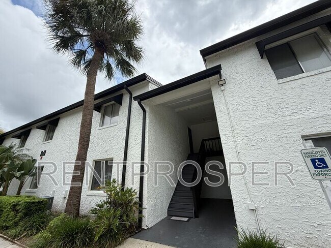 Foto del edificio - 4305 S Semoran Blvd