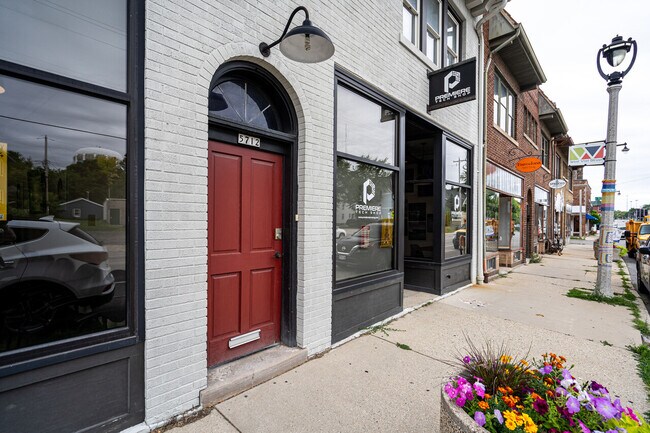 Building Photo - 5710 W Vliet St