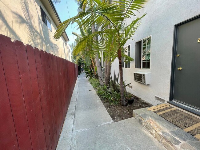 Building Photo - 12117 Pacific Ave
