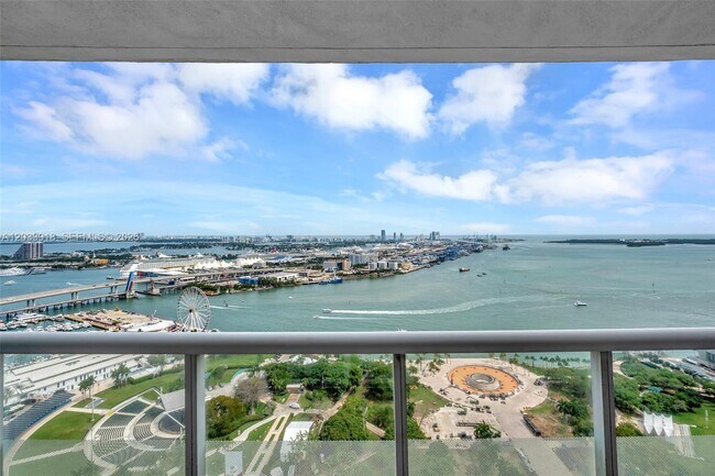 Foto del edificio - 50 Biscayne Blvd