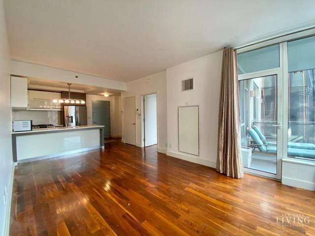 Foto del edificio - 2 bedroom in Brooklyn NY 11211