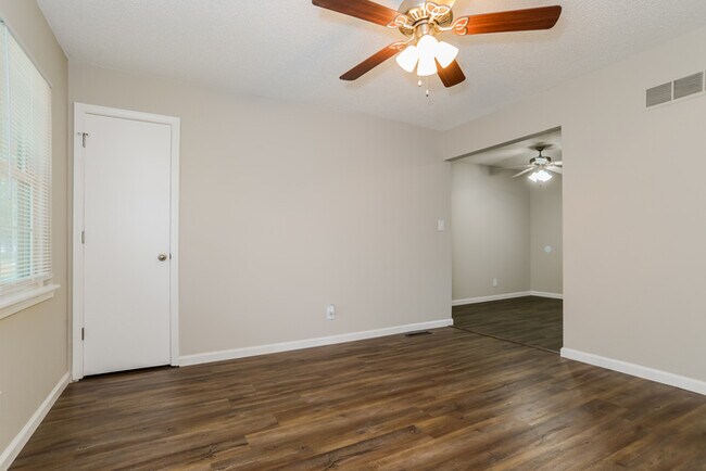 Foto del edificio - Gorgeous 3 Bedroom Home