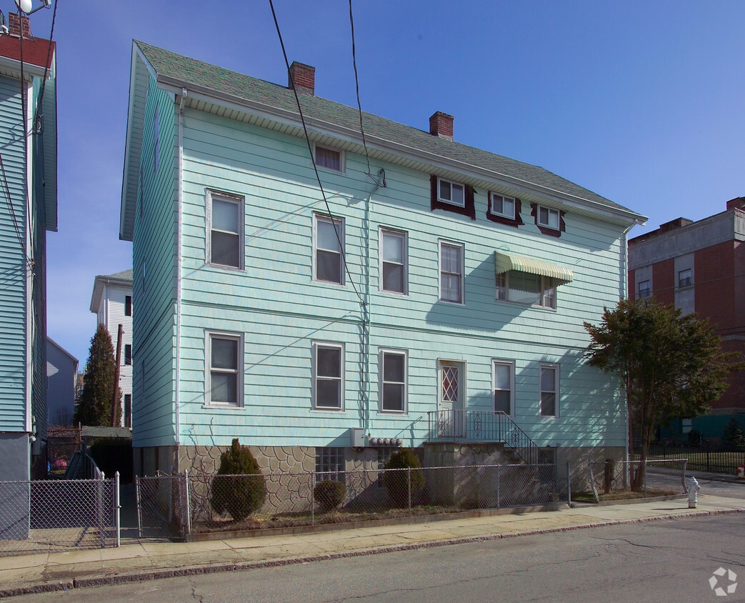 Building Photo - 222 Fountain St