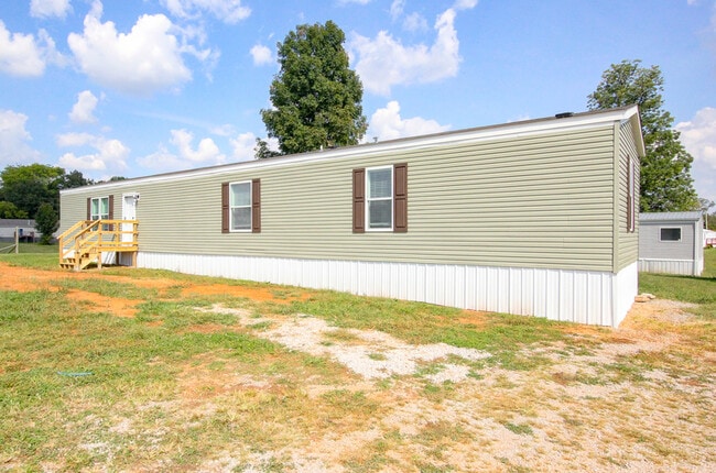 Building Photo - 295 Seays Rd