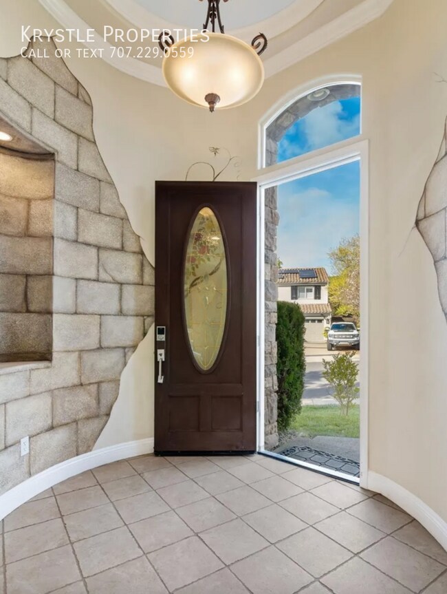 Building Photo - ***Experience Hiddenbrooke in this Luxurio...