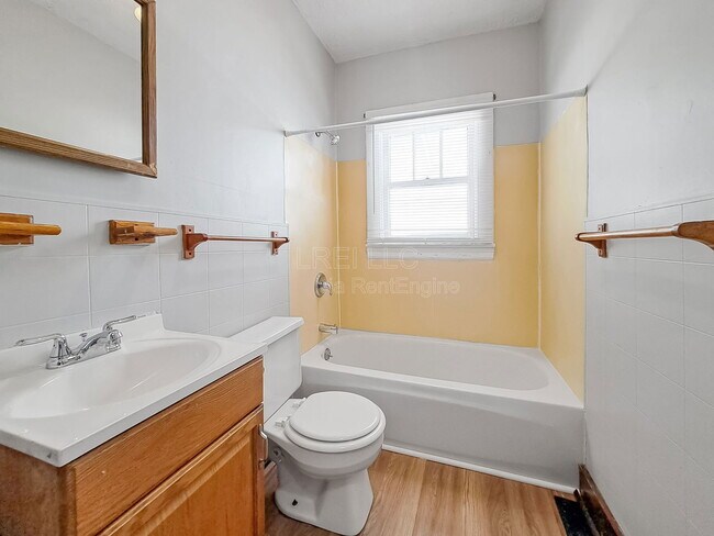 Building Photo - 2733 Chase Ct