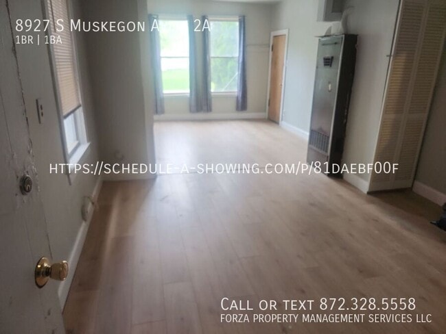 Building Photo - 8927 S Muskegon Ave