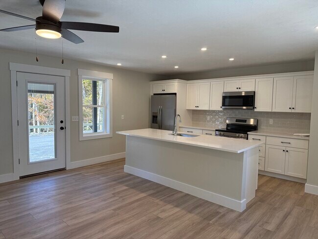 Foto del edificio - 480 Wareham St