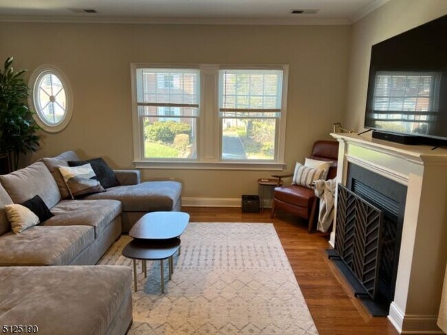 Foto del edificio - 37 Cowperthwaite Pl