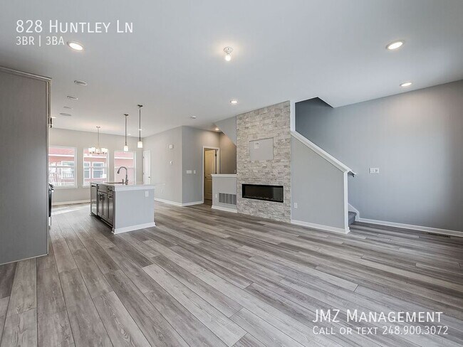 Foto del edificio - 828 Huntley Ln