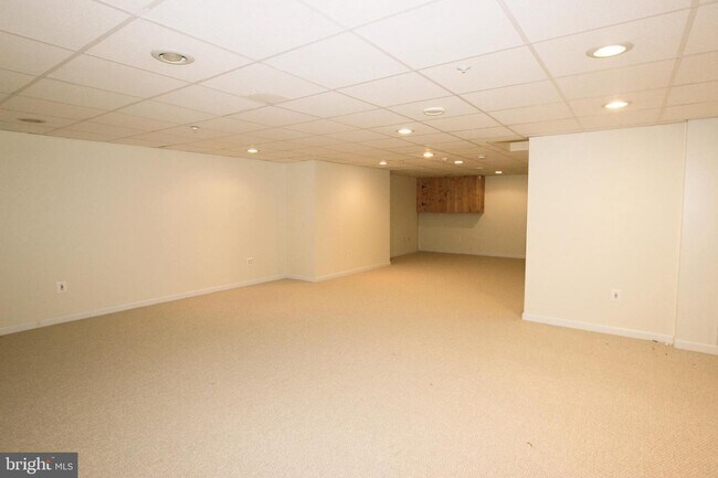 Building Photo - 136 Stetson Dr