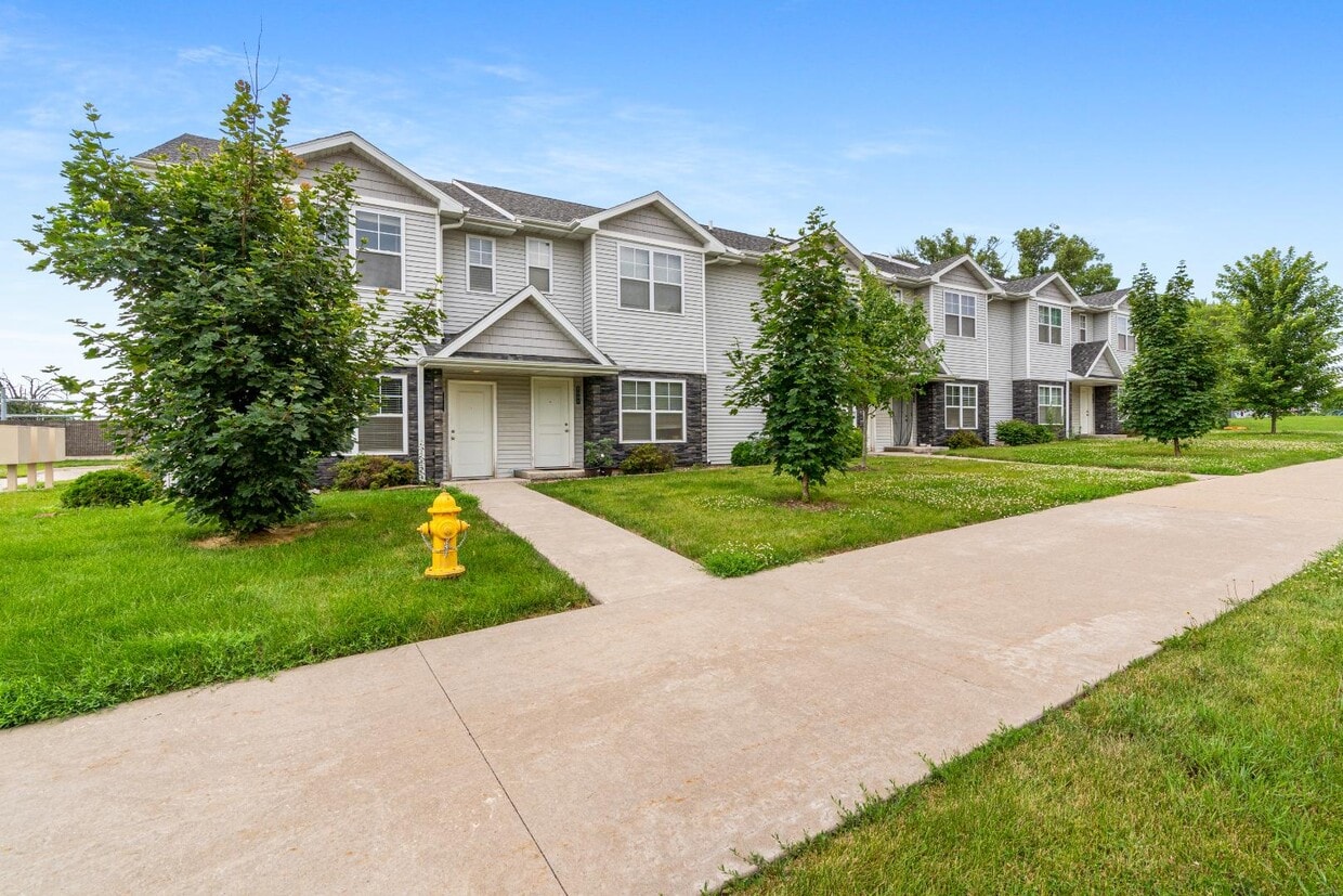 Foto principal - 5005 Devils Glen Rd
