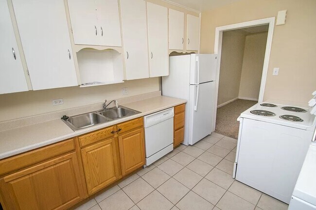 Foto del edificio - 2832 S Delaware St