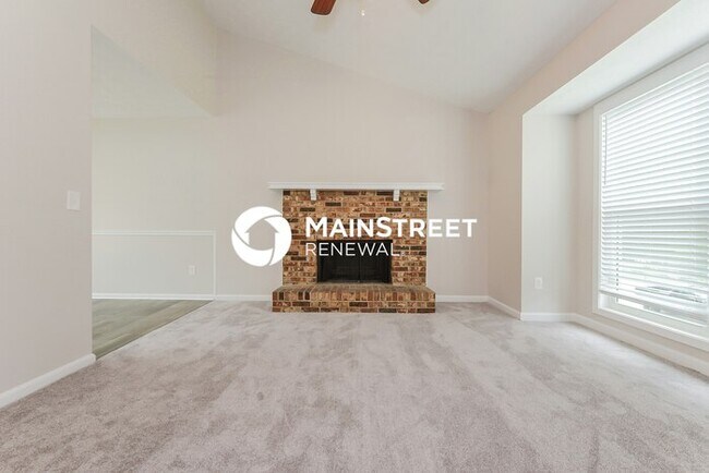 Foto del edificio - 4 Bedroom Pet-Friendly Home in Conyers, GA with Main Street Renewal