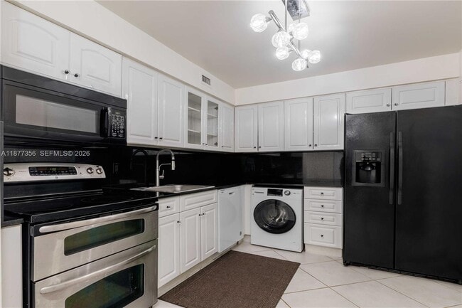 Building Photo - 6770 Indian Creek Dr