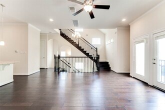 Building Photo - 2710 Shadybrook Meadow Dr