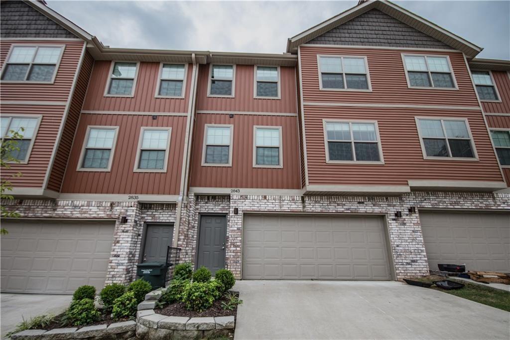 2843 W Cottonwillow Way, Fayetteville, AR 72704 Townhome Rentals in