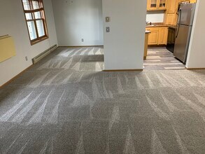 Building Photo - 934-934 Iowa Ave