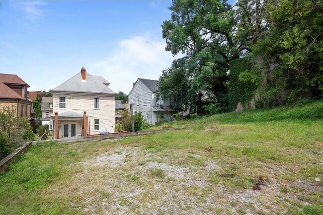 Building Photo - 59 Maytide St