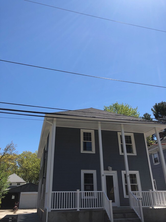 Building Photo - 77 Elder St