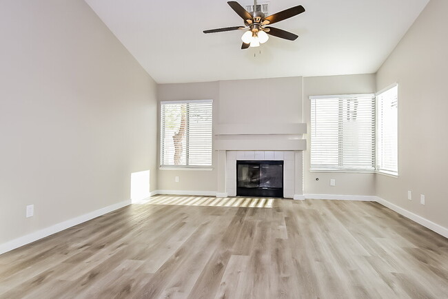 Building Photo - 4804 Crimson Glory Ln