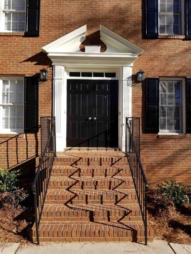 Building Photo - 9050 Carroll Manor Dr