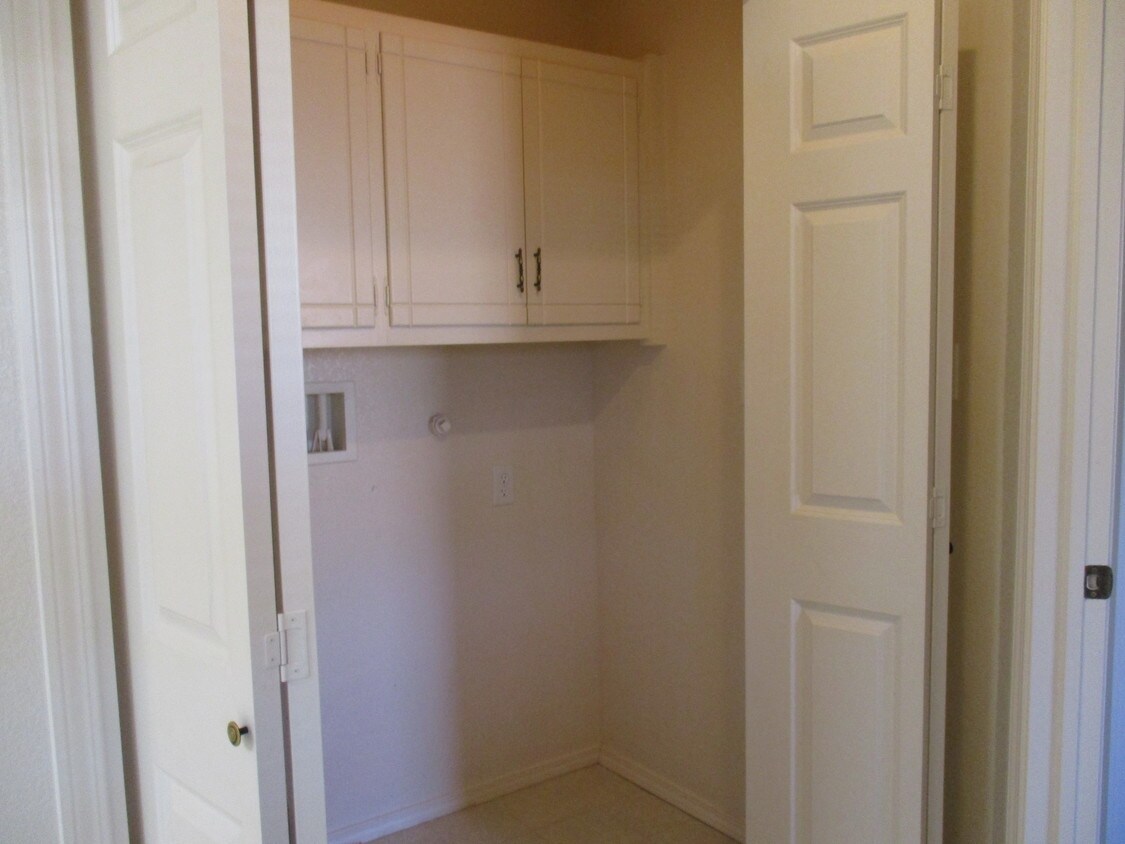 Utility Area - 2508 Christina Pl